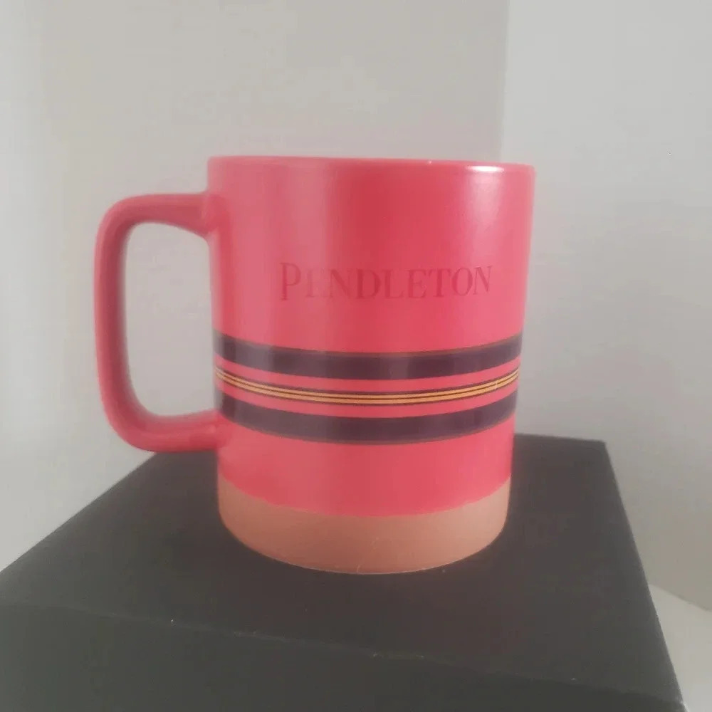 Pendleton Woolen Mills 18oz Large Ceramic Red with Stripes Coffee  Mug.